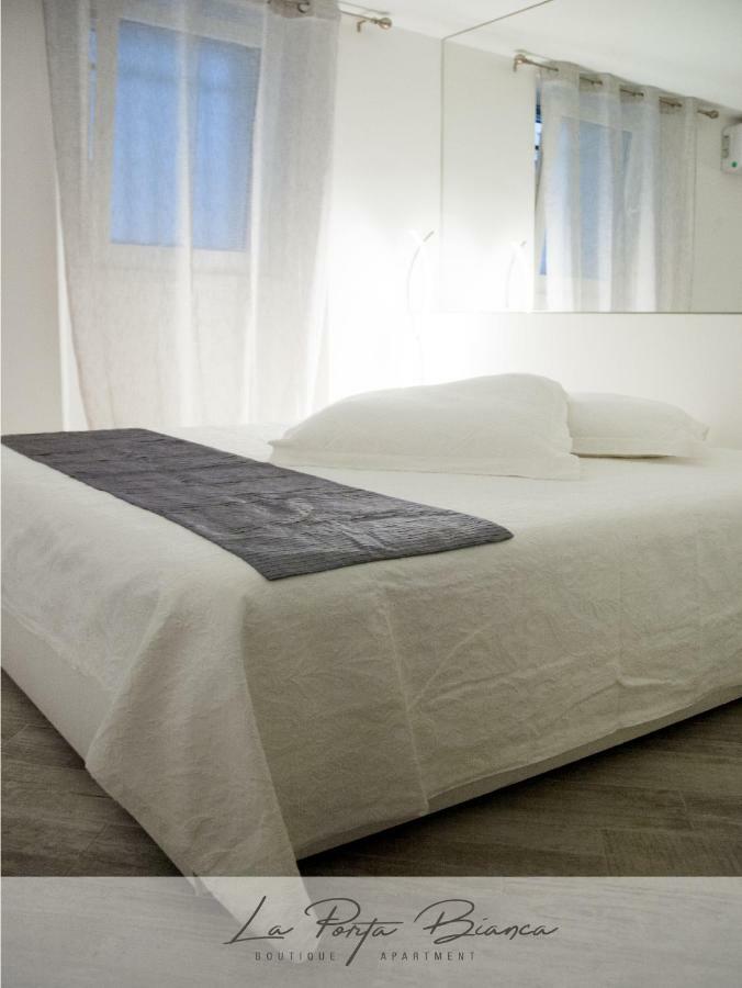 La Porta Bianca Apartment ตรีเอสเต ภายนอก รูปภาพ